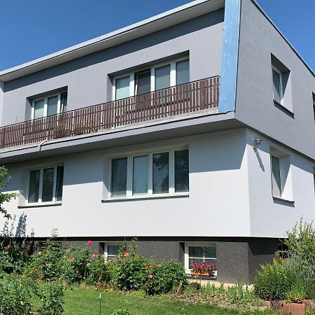 Pension Milada Klecany Exterior foto